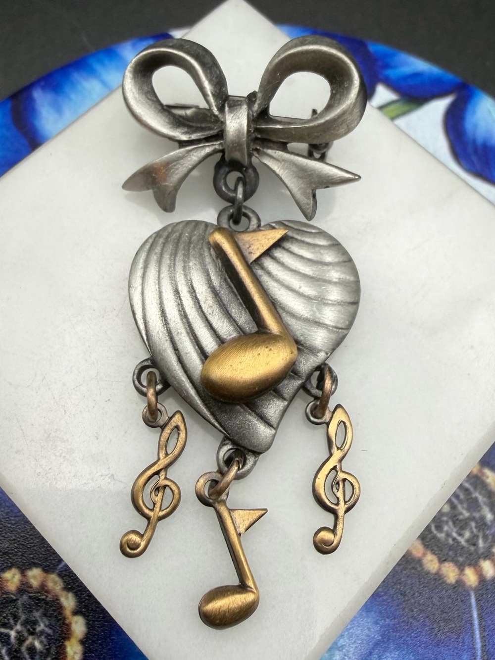 Vintage GCI Music themed Pewter Brooch #418 silver gold tone
